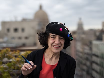 La escritora italiana Giovanna Giordano, retratada durante su visita a Barcelona, el 25 de febrero.