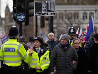 Manifestación contra Boris Johnson frente al Parlamento de Londres.