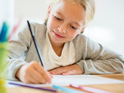 Incluyen ejercicios que permiten aprender a coger el lápiz y ayudan a mejorar el trazo. GETTY IMAGES.