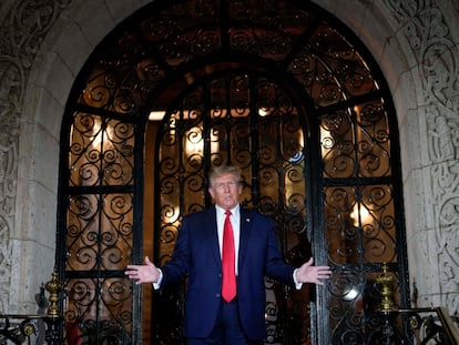 Donald Trump en su mansión de Mar-a-Lago, el pasado 16 de febrero.