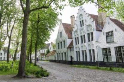 Interior del beatario de Wijngaardstraat, en Brujas.