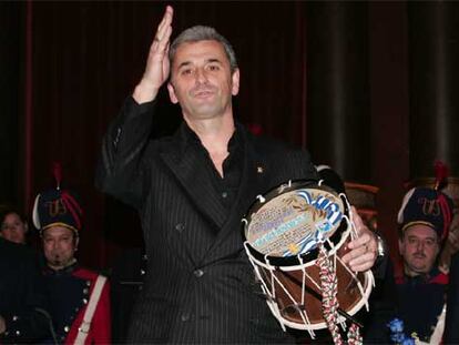 Un Tambor de Oro por la música para Iñigo Argomániz