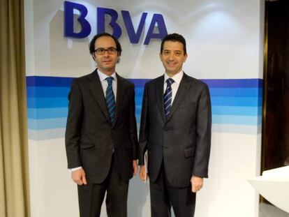 Jorge Sáenz-Azcúnaga, a la izquierda, director territorial norte del BBVA.