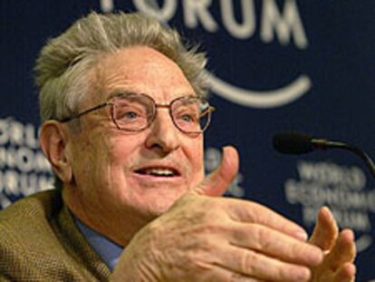 El estadounidense George Soros, ayer durante su conferencia en Davos.