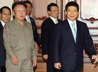 Los líderes de las dos Coreas en la cumbre que mantienen en Pyongyang
