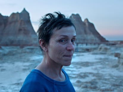 Frances McDormand, em cena de ‘Nomadland’, de Chloe Zhao.