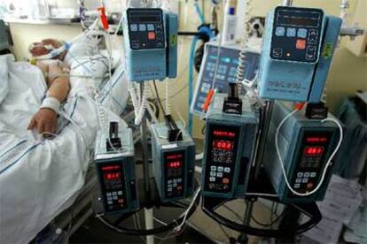 Unidad de cuidados intensivos del hospital Gregorio Marañón de Madrid. En estas unidades se encuentran los pacientes más vulnerables.