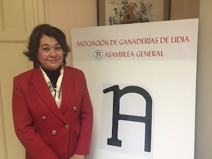 La presidenta de la Asociación de Ganaderías de Lidia, en la sede madrileña de la organización.