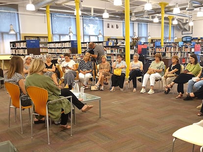 Club de lectura de la biblioteca IU Bohigas de Salt, en una imatge cedida.