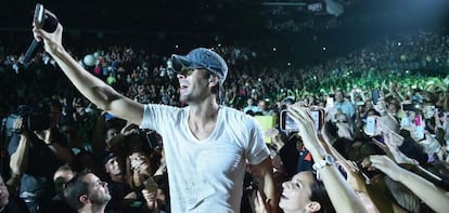 Enrique Iglesias, en un concierto en EE UU, en 2014.