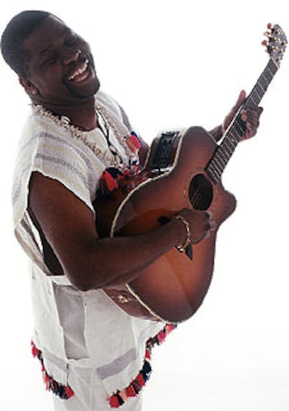 El músico de Guinea-Bissau Manecas Costa.