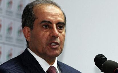 El ex primer ministro Mahmoud Jibril, habla durante una conferencia de prensa el lunes 9 de julio de 2012, en Tripoli.