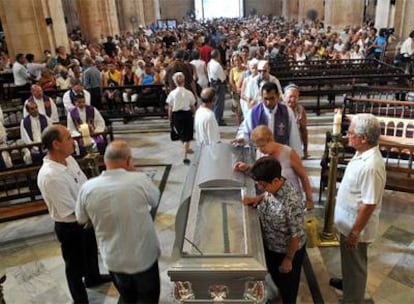 Funeral por el sacerdote Mariano Arroyo, celebrado el viernes en la catedral de La Habana.