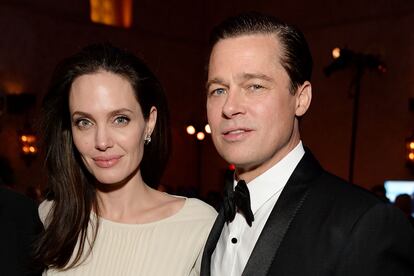 Hombres como Brad Pitt se someten a pequeñas intervenciones para mantener un aspecto saludable de la piel.