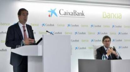 Gonzalo Gortázar, consejero delegado de CaixaBank, y José Ignacio Goirigolzarri, presidente de Bankia y en unos meses de CaixaBank