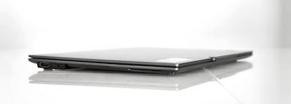 Lateral del Lenovo ThinkPad X9 14 Aura Edition