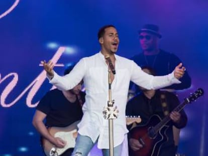 Romeo Santos act&uacute;a en el programa &#039;Jimmy Kimmel Live&#039;, el pasado 13 de abril.  