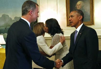 Els reis Felip i Letícia, el president dels EUA, Barack Obama, i la primera dama, aquest dimarts a la Casa Blanca.