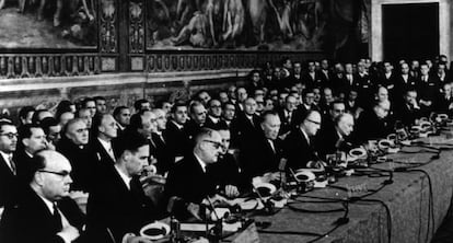 Firma en Roma del Tratado de la Comunidad Económica Europea y el Euraton.