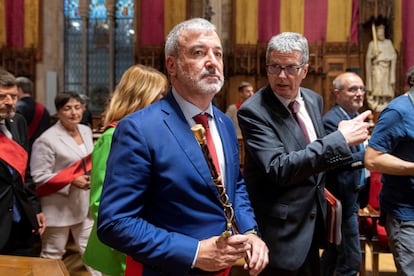 El alcalde de Barcelona, Jaume Collboni, tras la investidura en el Ayuntamiento de Barcelona este sábado.