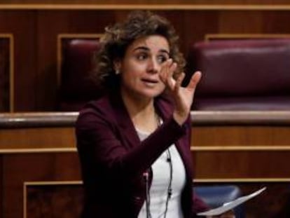 La ministra de Sanitat, Dolors Montserrat, durant una intervenció al Congrés.