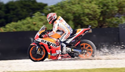 Marc Márquez se salió de la pista en los libres de este viernes.