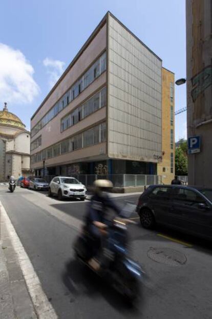 El Dispensario antituberculoso proyectado por Sert en el barrio del Raval.