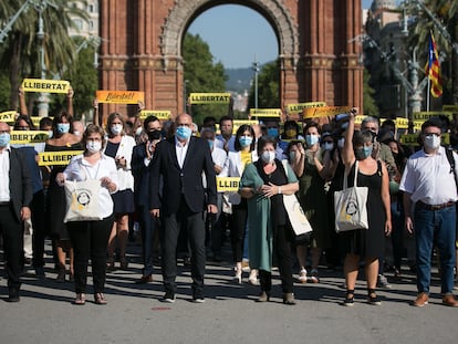 Los diputados de la Mesa del Parlament, antes del inicio de su juicio en el Tribunal Superior de Justicia de Catalunya.