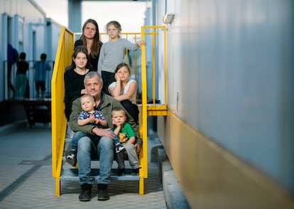 La familia Nemchuk, en el centro de acogida para solicitantes de asilo del Ayuntamiento de Madrid.