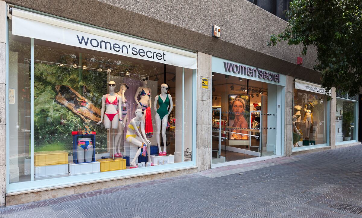 ¡Alerta shopping! Rebajas de verano 2024: Fechas clave para Inditex, Mango, H&M, El Corte Inglés y más 8 Moncloa Grupo Tendam: reducciones de hasta el 50%
