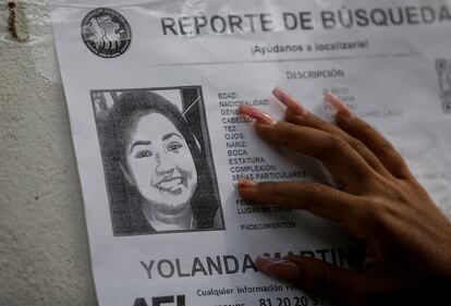 Volante con la ficha de búsqueda de Yolanda Martínez