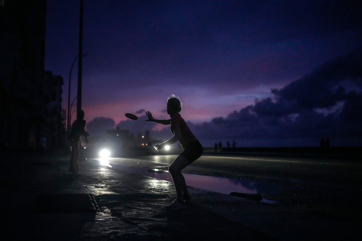 Postcards from a dark Cuba