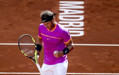 El tenista español Rafael Nadal celebra un punto durante su partido ante el austriaco Dominic Thiem correspondiente a la final del torneo Mutua Madrid Open.