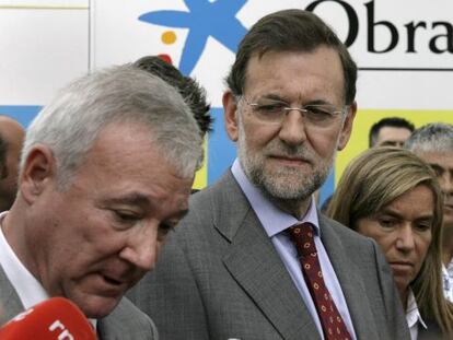 El presidente del PP, Mariano Rajoy, junto al presidente de la Región de Murcia, Ramón Luis Valcárcel