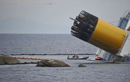 Labores de rescate en el 'Costa Concordia'.