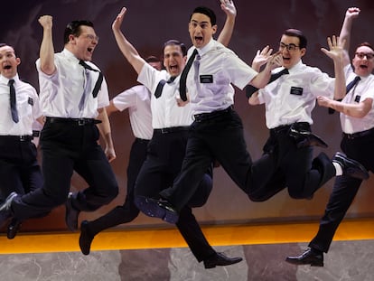 Pase gráfico del musical 'The Book of Mormon', dirigido por David Serrano, este jueves en el teatro Calderón de Madrid.