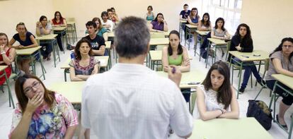 Oposiciones a maestro en el Ramiro de Maeztu en 2013.