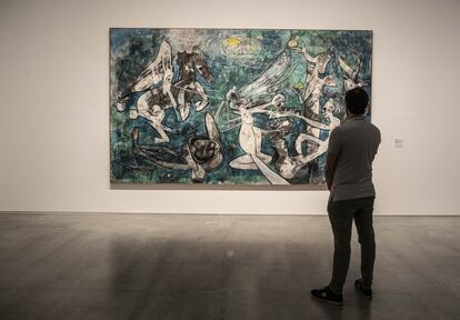 La pintura 'Muda y desnuda, la libertad contra la opresión' (1986), que el chileno Roberto Matta realizó expresamente para la exposición 'Chile vive' basándose en el 'Guernica' de Pablo Picasso.