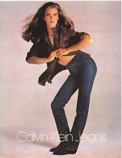 Imagen de la campaña publicitaria de Calvin Klein de 1980 protagonizada por Brooke Shields.