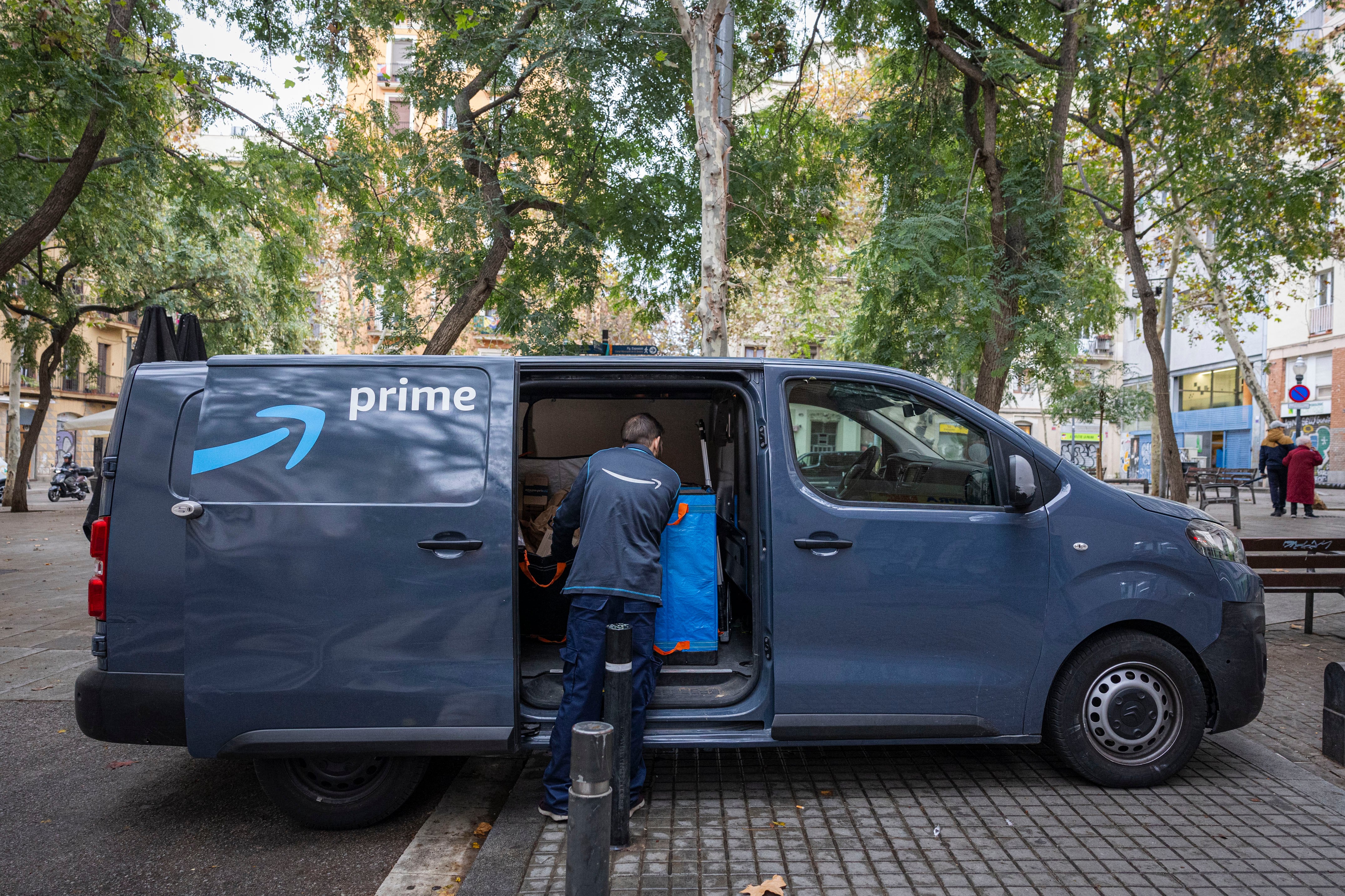 Amazon bate en 2025 su récord de entregas rápidas en España con más de 190 millones de envíos en un día