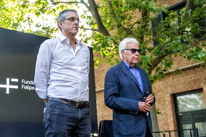 El exdiputado del PSOE Eduardo Madina (a la izquierda) y el expresidente del Gobierno Felipe González, el pasado 12 de junio en Madrid.