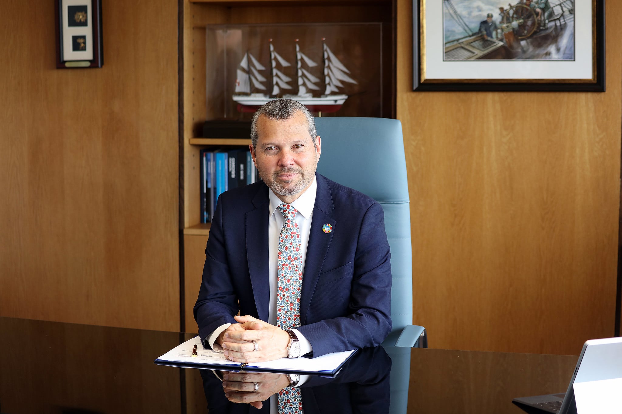 Arsenio Domínguez, secretario general de la Organización Marítima Internacional: “Los barcos ya se pueden mover con energías renovables”