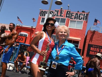 La primera y última ganadora del Muscle Beach Vintage Swimsuit, un recuperado concurso de bañadores en Venice Beach, en Los Ángeles, que celebró su primera edición en 1948.