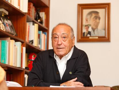 Nicolás Redondo, ex secretario general de la UGT, durante la entrevista en su casa de Portugalete.