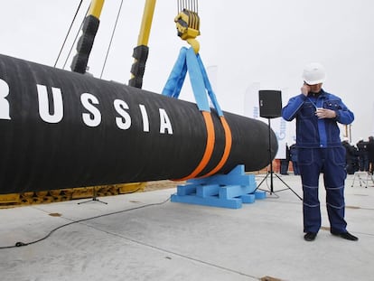 Un trabajador ruso en la construcción del gasoducto Nord Stream.