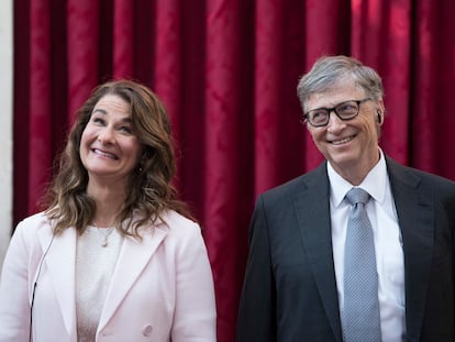Bill y Melinda Gates durante una visita al Palacio del Elíseo de París, en abril de 2017.