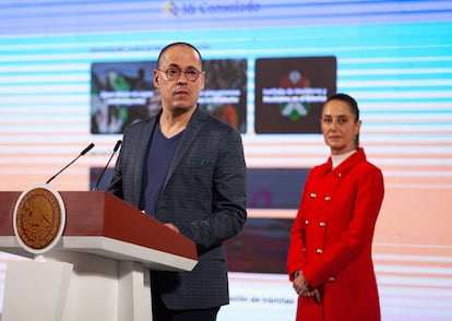 José Antonio Peña Merino, titular de la Agencia de Transformación Digital, durante una conferencia matutina de Claudia Sheinbaum, en diciembre de 2024.