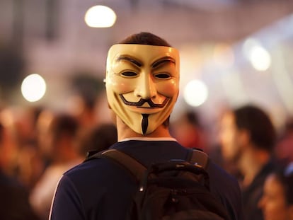 Los cataclismos que causa el activismo digital ponen en guardia al ‘statu quo’