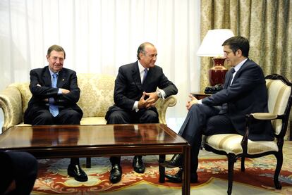 Reunión de Patxi López con el nuevo presidente de Confebask, Miguel Angel Lujua.