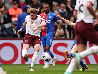 De Bruyne en acción durante el partido de este sábado en campo del Crystal Palace.